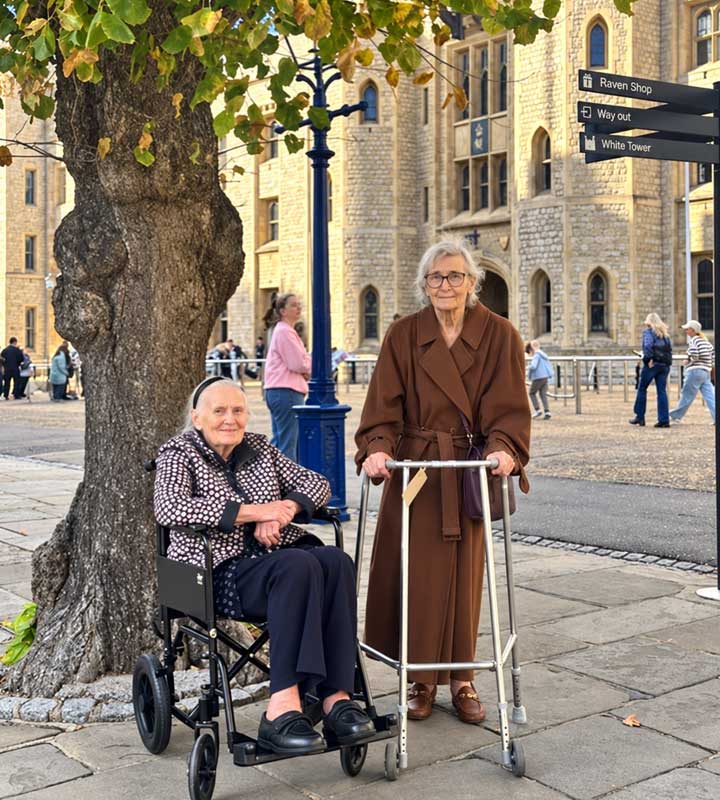 Jaynes Royal Day At Tower Of London Weald Hall