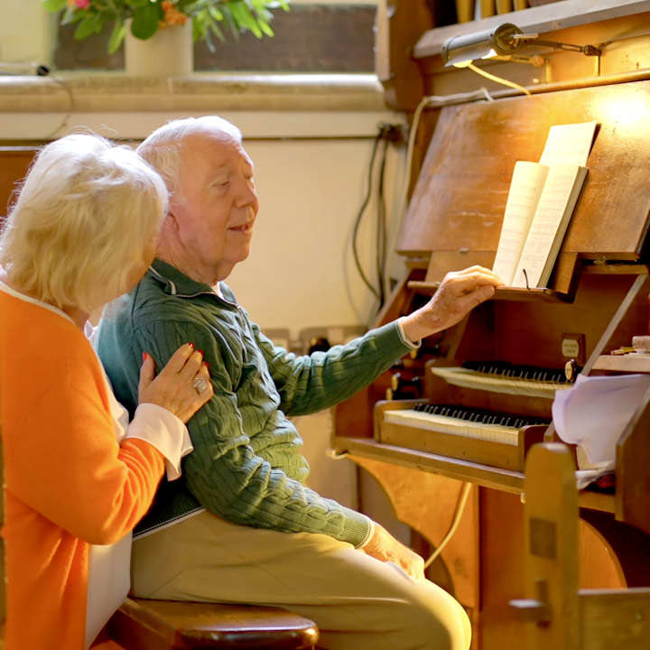 Brians Plays The Organ Manor Barn Care Home